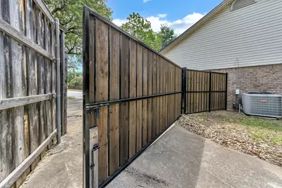 3015 Clover Lane, Euless, TX 76039 - Photo 24