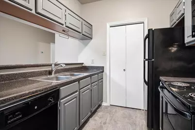 7340 Skillman Street #402, Dallas, TX 75231 - Photo 8