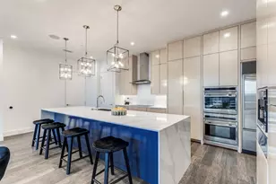 2200 Victory Ave, Dallas, TX 75219 - Photo 10