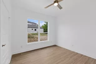 42101 Crooked Stick Dr, Whitney, TX 76692 - Photo 16