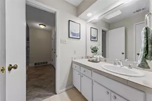 4909 Queen Ct, Fort Worth, TX 76103 - Photo 26