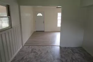 514 S Ave C, Olney, TX 76374 - Photo 12