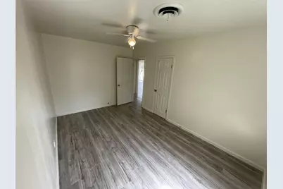 514 S Avenue C, Olney, TX 76374 - Photo 14