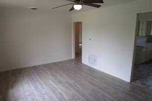 514 S Ave C, Olney, TX 76374 - Photo 8