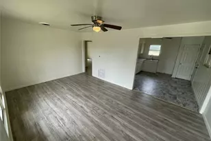 514 S Ave C, Olney, TX 76374 - Photo 6