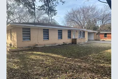 2408 Lake Air Drive, Waco, TX 76710 - Photo 1