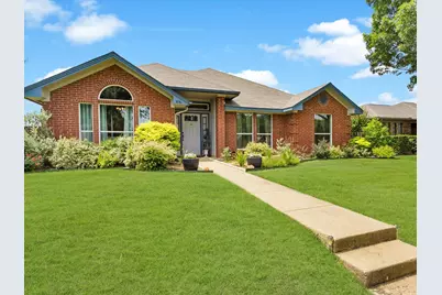 806 Red Oak Drive, Lewisville, TX 75067 - Photo 2