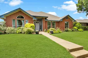 806 Red Oak Dr, Lewisville, TX 75067 - Photo 1