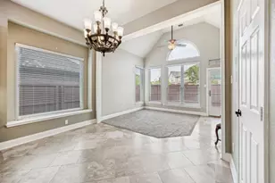 8605 Wellington Point Dr, Irving, TX 75063 - Photo 12