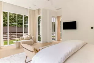 9102 Blf Holw Ct, Dallas, TX 75220 - Photo 22