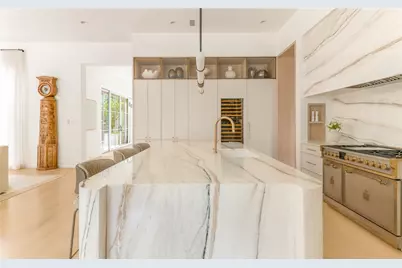 9102 Bluff Hollow Court, Dallas, TX 75220 - Photo 8