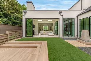 9102 Blf Holw Ct, Dallas, TX 75220 - Photo 30