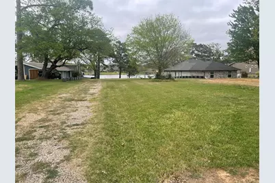 134 Blackfoot Trail, Gainesville, TX 76240 - Photo 1