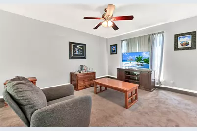 2828 Linden Lane, Grand Prairie, TX 75052 - Photo 2