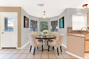 2828 Linden Ln, Grand Prairie, TX 75052 - Photo 6