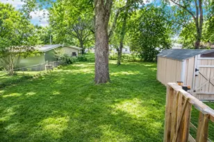 1109 N Howeth St, Gainesville, TX 76240 - Photo 10