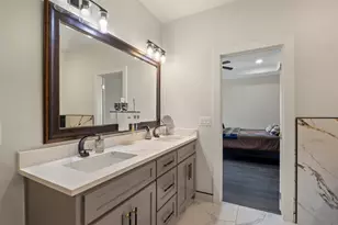 11101 Leeper Dr, Balch Springs, TX 75180 - Photo 24