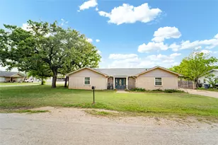 201 Westwood St, Breckenridge, TX 76424 - Photo 30