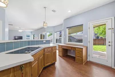 1801 Rolling Ridge Drive, Grapevine, TX 76051 - Photo 14