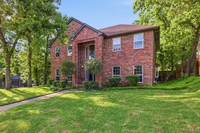 1801 Rolling Ridge Drive, Grapevine, TX 76051 - Photo 2