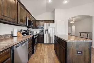 9224 Diane Dr, White Settlement, TX 76108 - Photo 10