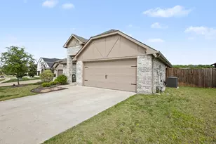 1237 Rushmore Dr, Burleson, TX 76028 - Photo 2