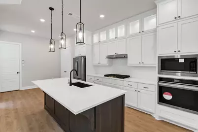 2153 Sandlin Drive, Fort Worth, TX 76308 - Photo 6