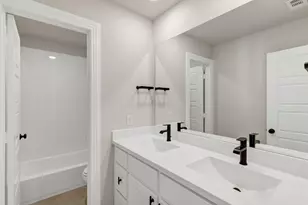 2153 Sandlin Dr, Fort Worth, TX 76308 - Photo 22