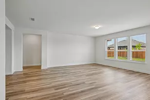 605 Tracy Ct, Justin, TX 76247 - Photo 6