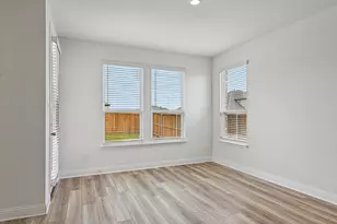 605 Tracy Ct, Justin, TX 76247 - Photo 8