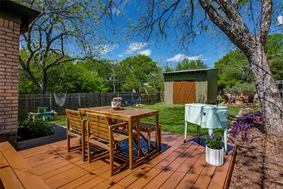 3343 Gibsondell Avenue, Dallas, TX 75211 - Photo 32