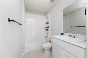 752 Cedarbrook Dr, Fort Worth, TX 76131 - Photo 8