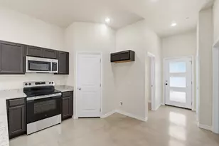 410 W Avenue C, Copperas Cove, TX 76522 - Photo 8