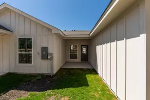 410 W Avenue C, Copperas Cove, TX 76522 - Photo 20