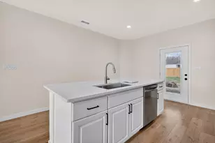 2112 W 13th Ave, Corsicana, TX 75110 - Photo 14