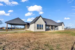 1390 Poe Prairie Rd, Millsap, TX 76066 - Photo 2