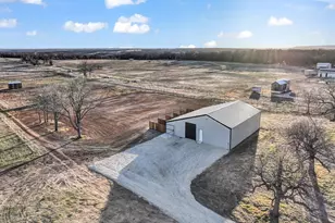 1390 Poe Prairie Rd, Millsap, TX 76066 - Photo 24