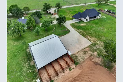 1390 Poe Prairie Road, Millsap, TX 76066 - Photo 6