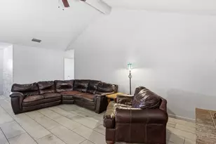 661 Clover Ln, Keller, TX 76248 - Photo 10