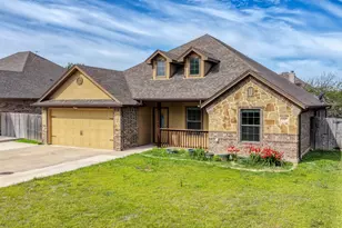 1207 Butterfield St, Bridgeport, TX 76426 - Photo 2