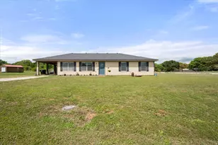 106 Toowoomba Ln, Weatherford, TX 76085 - Photo 2