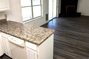 7060 Jay Ln, Azle, TX 76020 - Photo 6