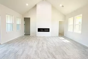 532 Highview Ct, Godley, TX 76044 - Photo 2