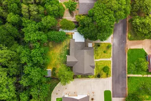 8224 Forest Ridge Dr, Woodway, TX 76712 - Photo 36