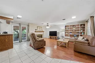 8240 Forest Ridge Dr, Woodway, TX 76712 - Photo 6