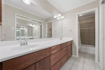 8240 Forest Ridge Drive, Woodway, TX 76712 - Photo 14