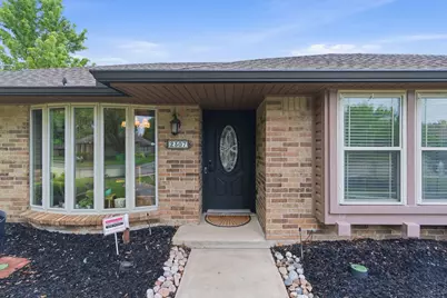2307 Castle Rock Road, Carrollton, TX 75007 - Photo 4