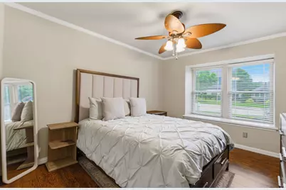 2307 Castle Rock Road, Carrollton, TX 75007 - Photo 30