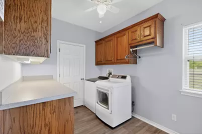 406 N Meigs Street, Saint Jo, TX 76265 - Photo 24