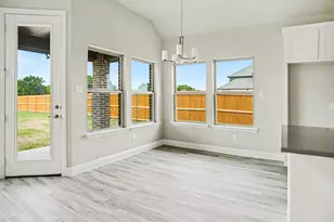 979 Beaverbrook Ln, DeSoto, TX 75115 - Photo 12